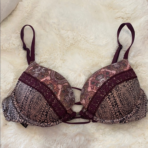 Victoria's Secret Other - Victoria secrets, very sexy push-up bra 34B